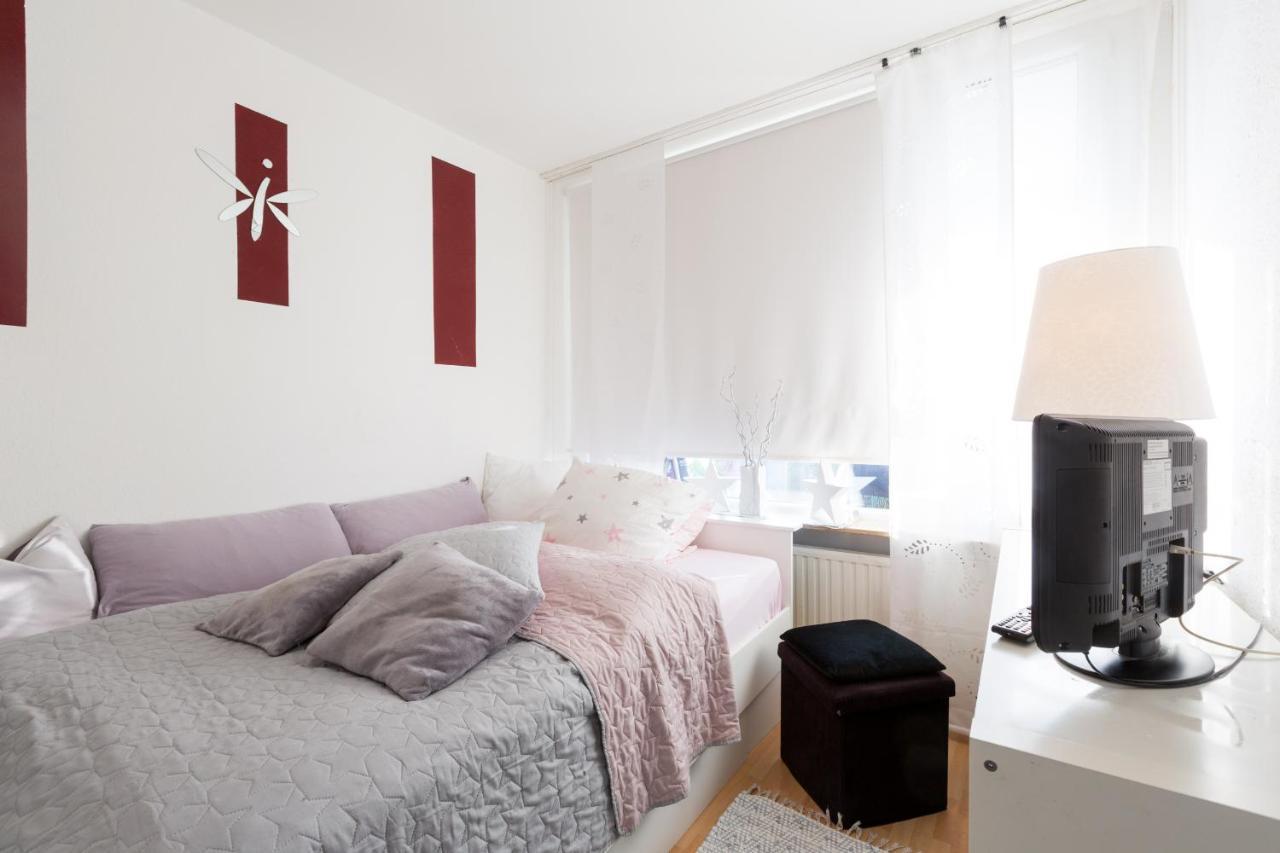 Deutsche Messe Zimmer - Private Apartments Hannover Exhibition Center Dış mekan fotoğraf